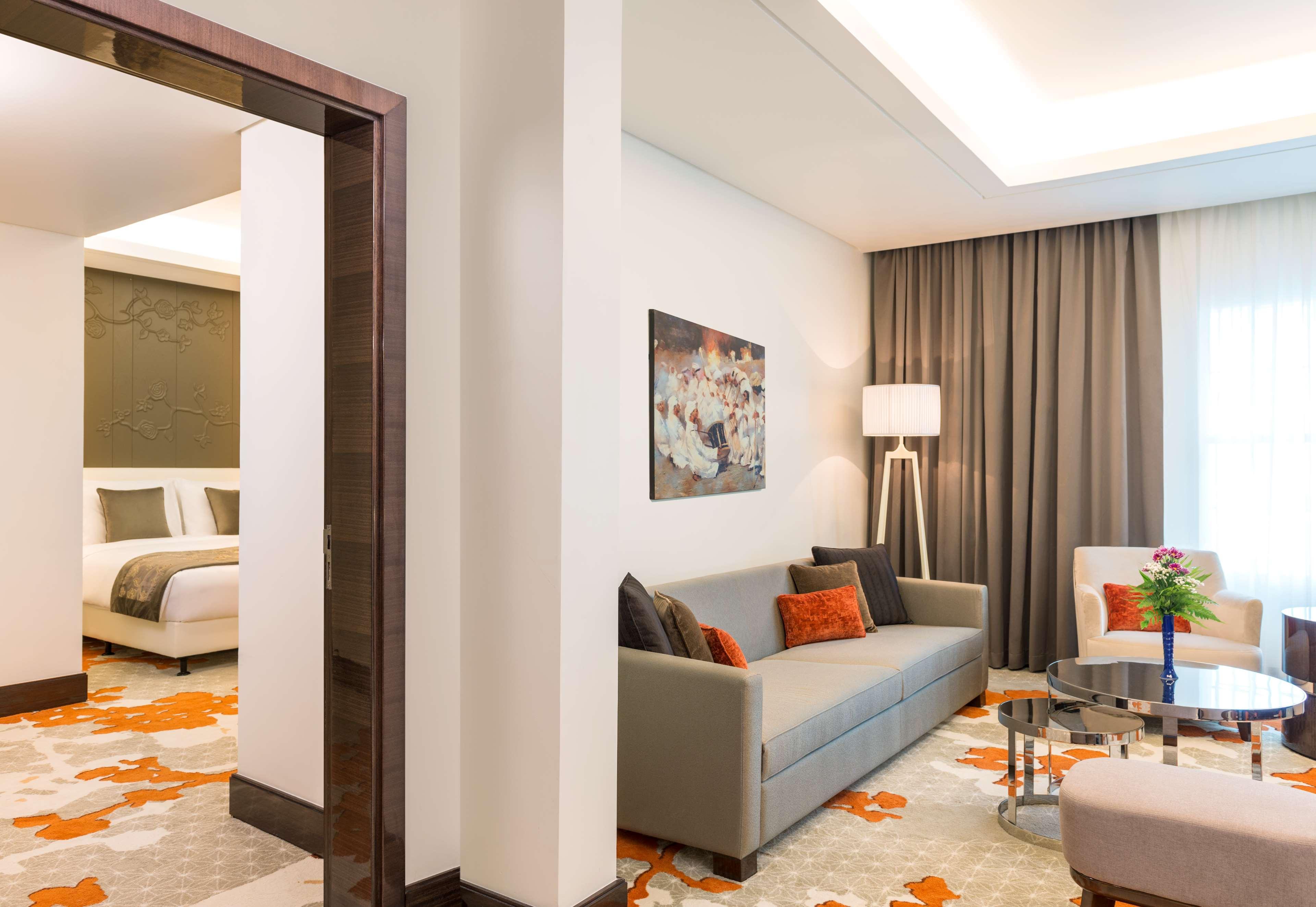 Radisson Blu Hotel, Ajman Eksteriør bilde Suite